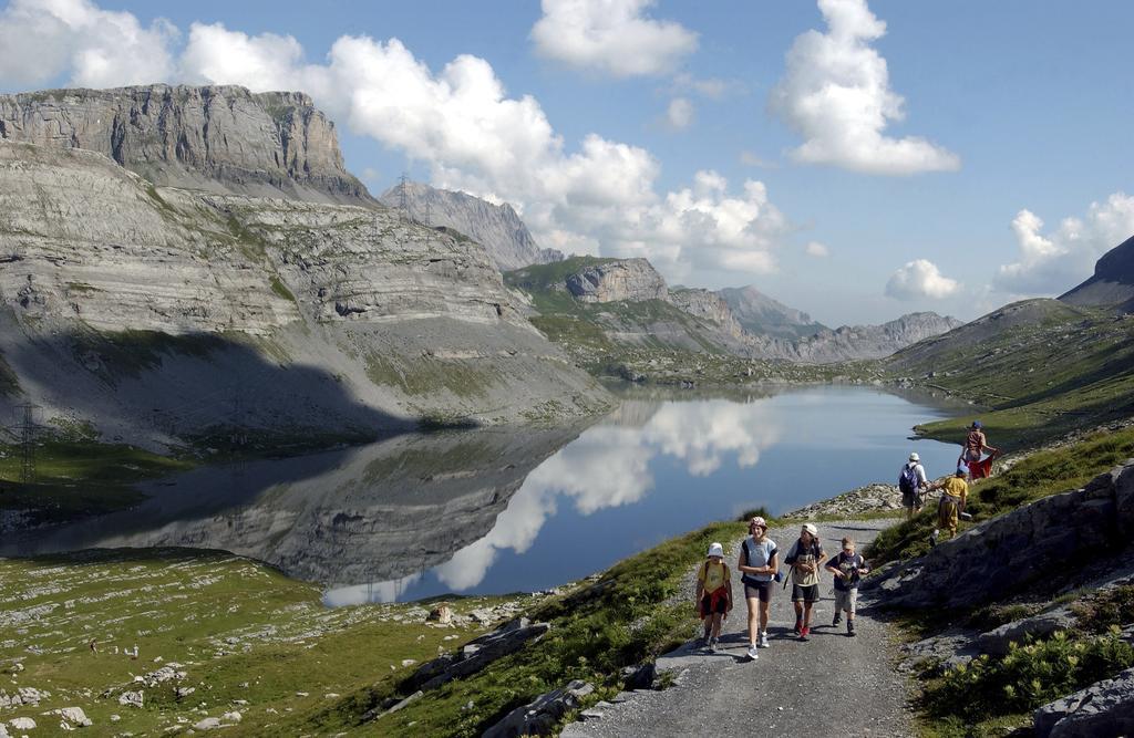 Le Bristol Leukerbad Exteriör bild